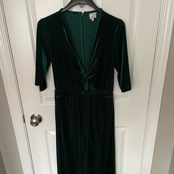 Dark Green keyhole jumpsuit - Picture 1 of 3